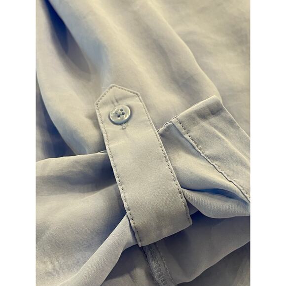 Chico's Blue Button up roll tab shirt size 1 (8) medium - Picture 7 of 10